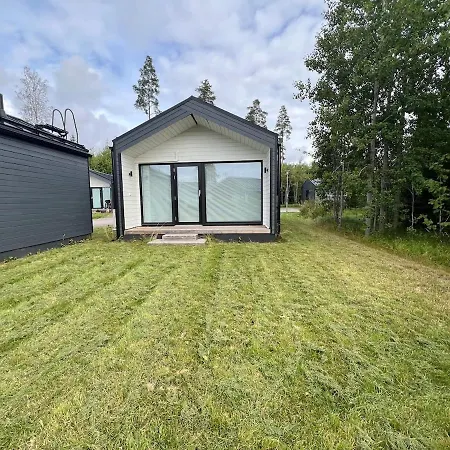 Dom wakacyjny Oma Rauha 30 Minuuttia Lentokentaeltae! *